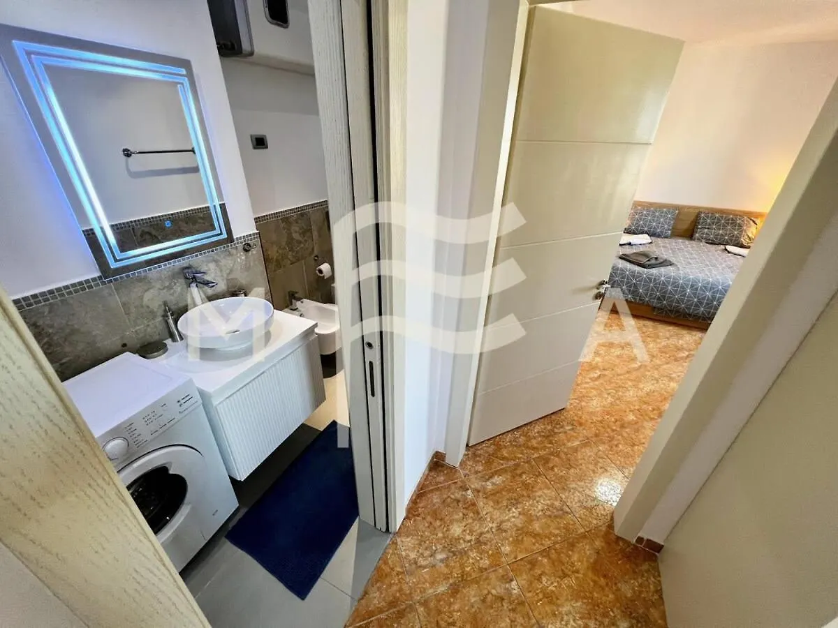 Belmondo Superior 759 Durres Apartment